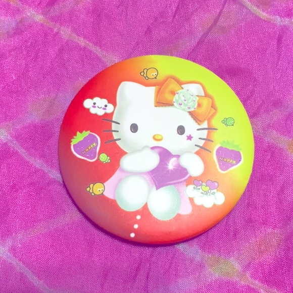 💖🌸3/$15 Hello Kitty Compact Mirror - Picture 1 of 5